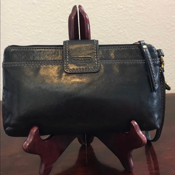 Coach Wristlet - Picture 2 of 7